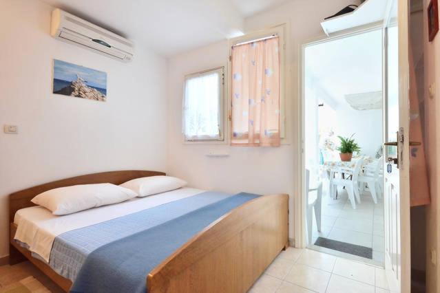 Omis Center Vila 外观 照片