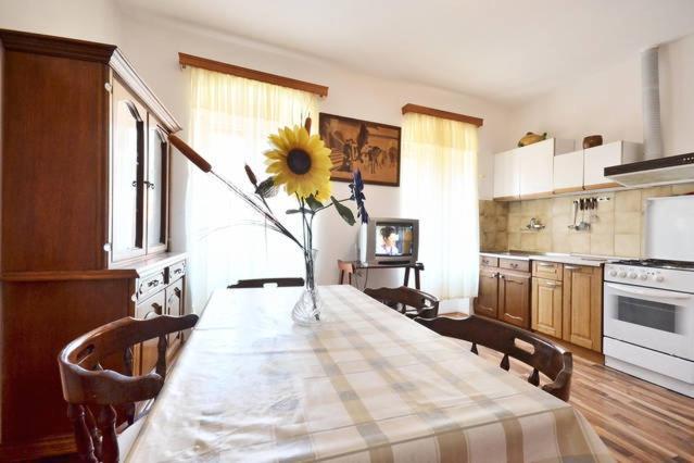 Omis Center Vila 外观 照片