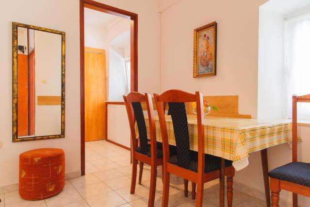 Omis Center Vila 外观 照片