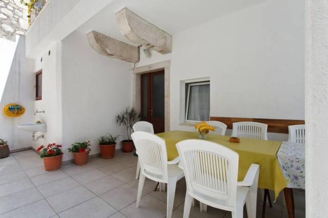Omis Center Vila 外观 照片